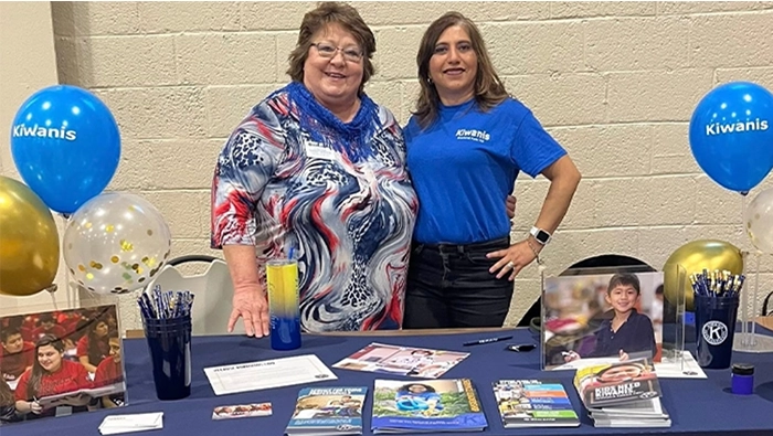Ideas for exhibits that showcase your club 