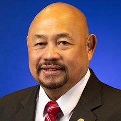 特立尼達 P. “托托” 岡薩雷斯